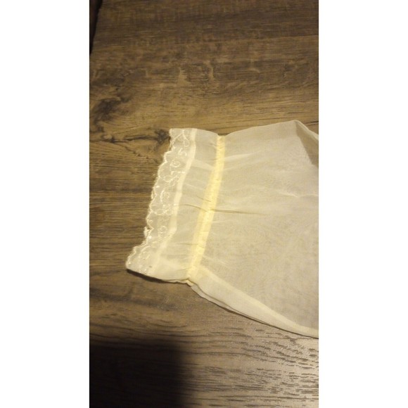 Vintage Dan Dee Girls Top 100% Nylon Sheer Embroidered Flowers Button Up Shirt - Picture 14 of 16